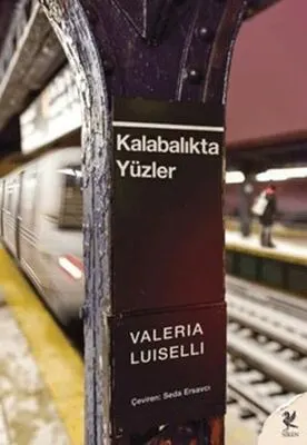 Kalabalıkta Yüzler kapağı
