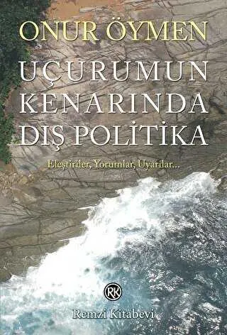 Uçurumun Kenarında Dış Politika kapağı